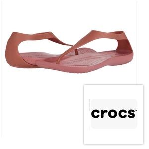 NWT CROCS Women 8 Sexy Flip Pink T-Strap Sandals Comfy Slip on Shoes in Blossom